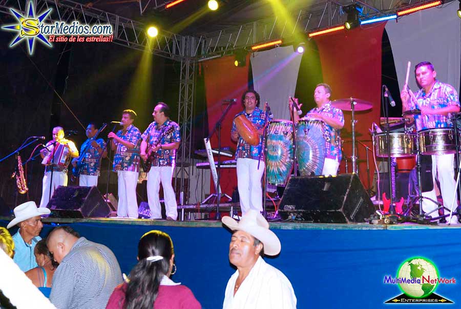 Acapulco Tropical de Walter Torres contrataciones: (551)0153936 StarMedios.com Agencia Estrellas musicales