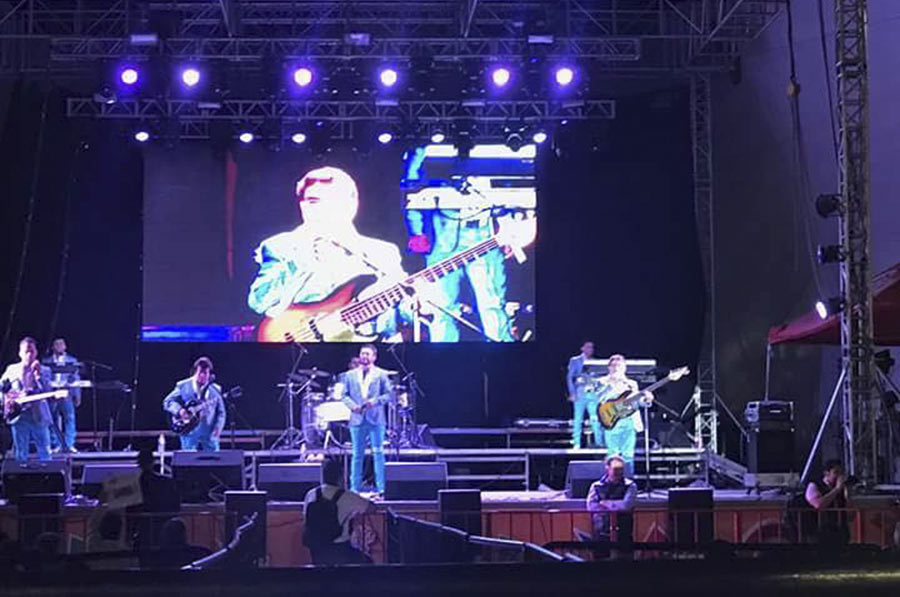 Los Freddys contratacione en StarMedios.com