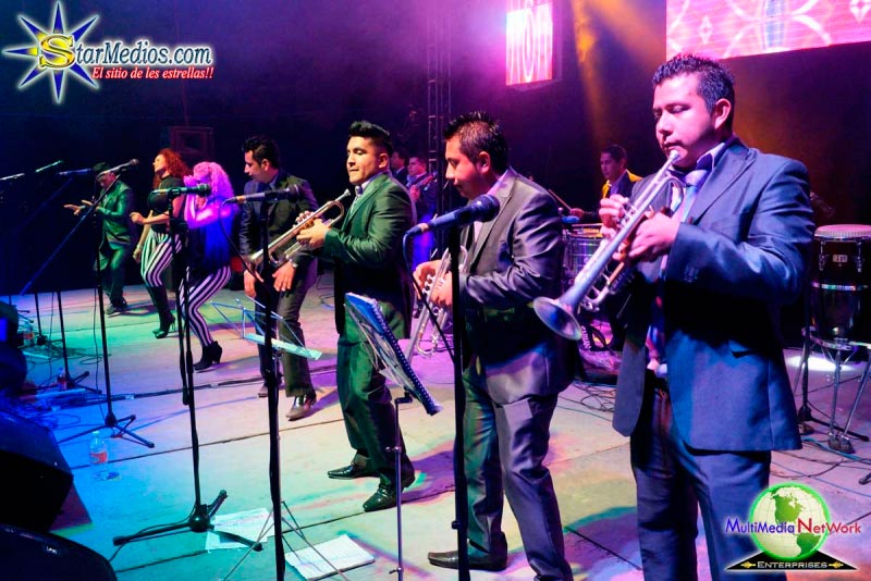 La mejor Sonora Dinamita de Lucho Argain. Embajadores de la cumbia contrataciones directas en StarMedios.com