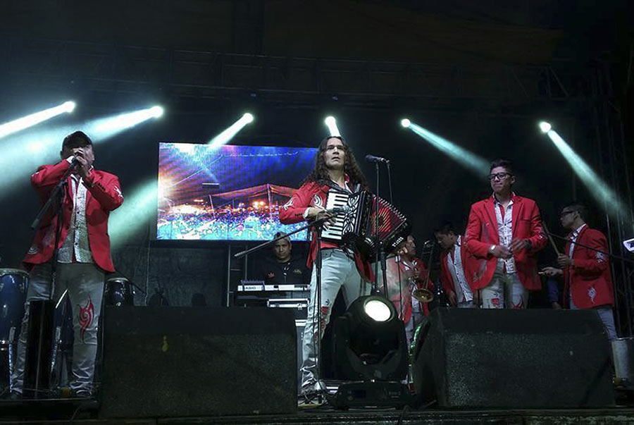 Grupo Jalado contrataciones Starmedios.com