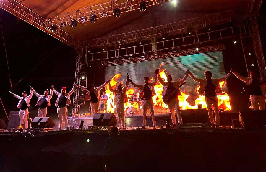 Yulios Kumbia informes y contrataciones en Starmedios.com