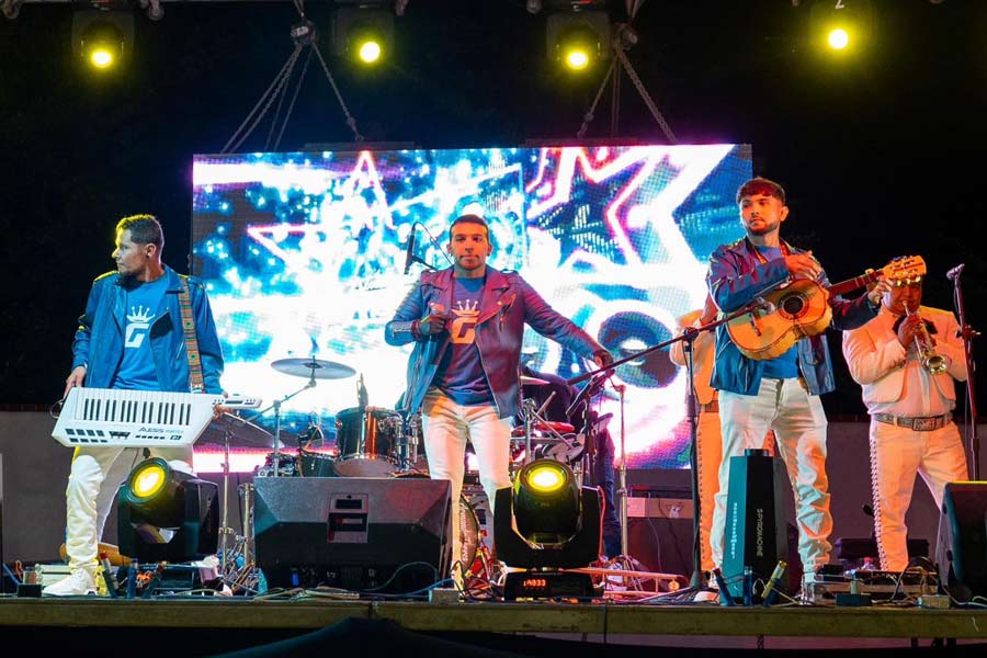 Armando y los greeys siempre Contrataciones en Starmedios.com