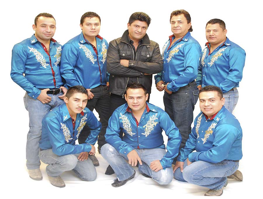 Triny la leyenda Contrataciones en Starmedios.com