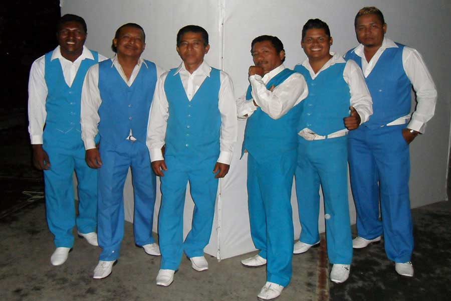 Conjunto Mar Azul contrataciones directas