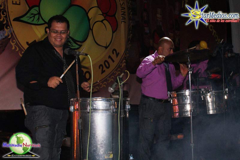 Llayras contrataciones cuanto cobra, telefonos informes StarMedios.com