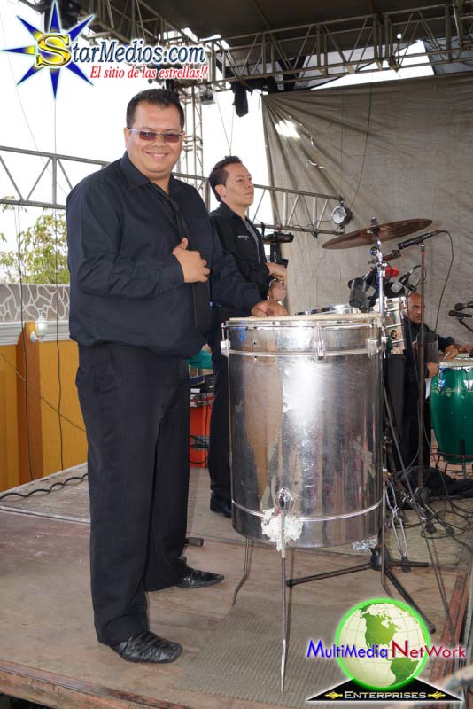 Llayras. contrataciones cuanto cobra, telefonos informes StarMedios.com