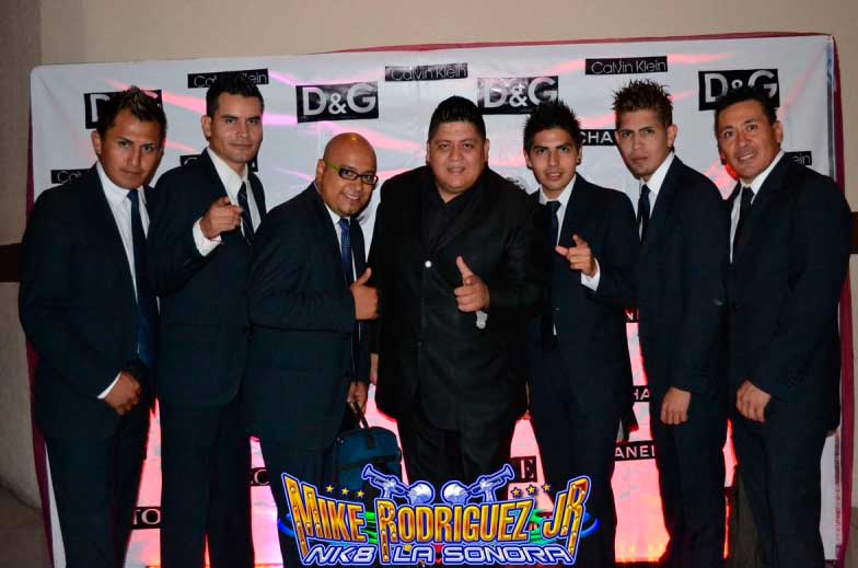 Mike Rodriguez Jr y la Sonora Nk8 contrataciones directas Starmedios.com